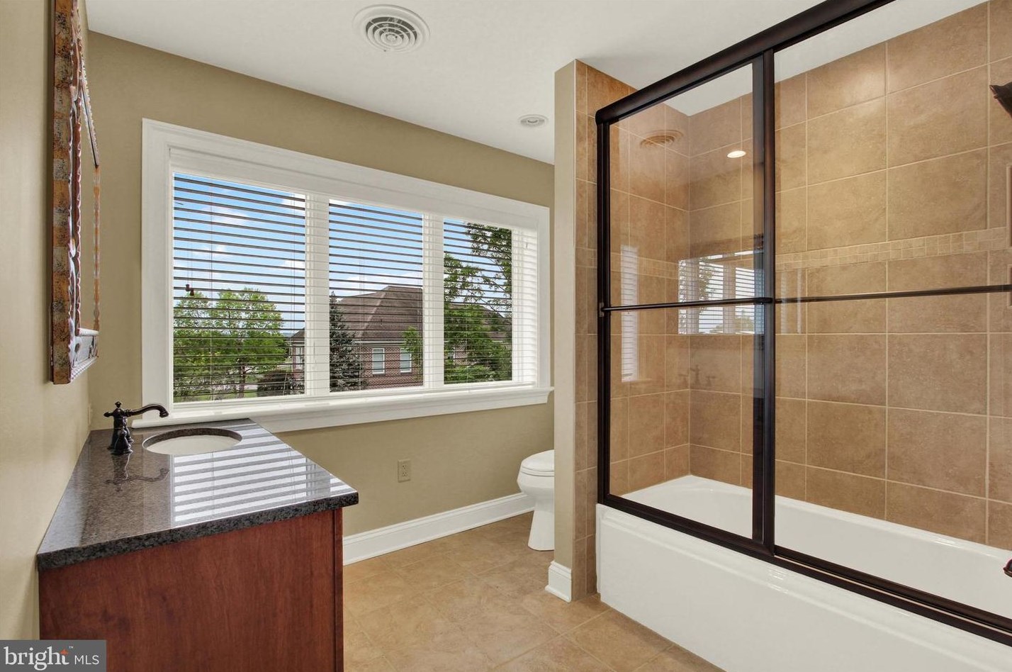 280 Thornhill Dr, Hanover PA  17331-7973 exterior