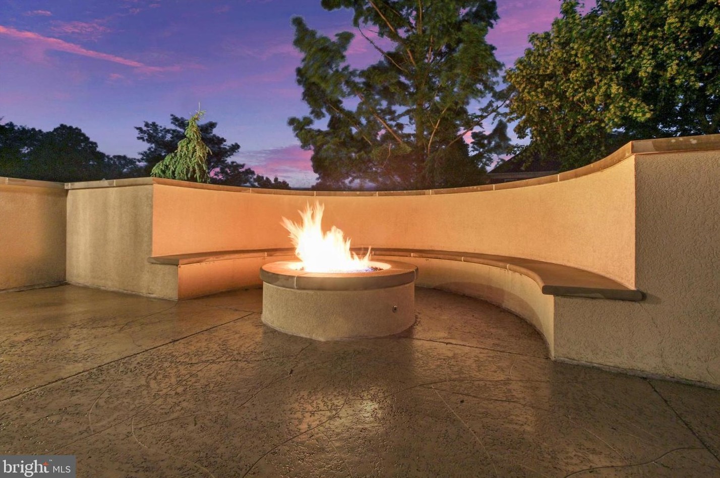 280 Thornhill Dr, Hanover PA  17331-7973 exterior