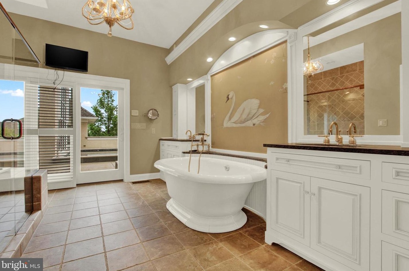 280 Thornhill Dr, Hanover PA  17331-7973 exterior