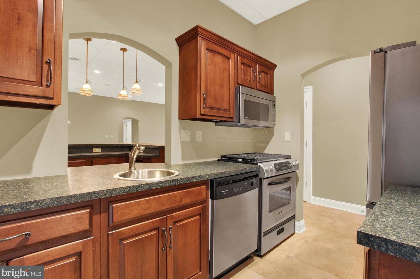 280 Thornhill Dr, Hanover PA  17331-7973 exterior