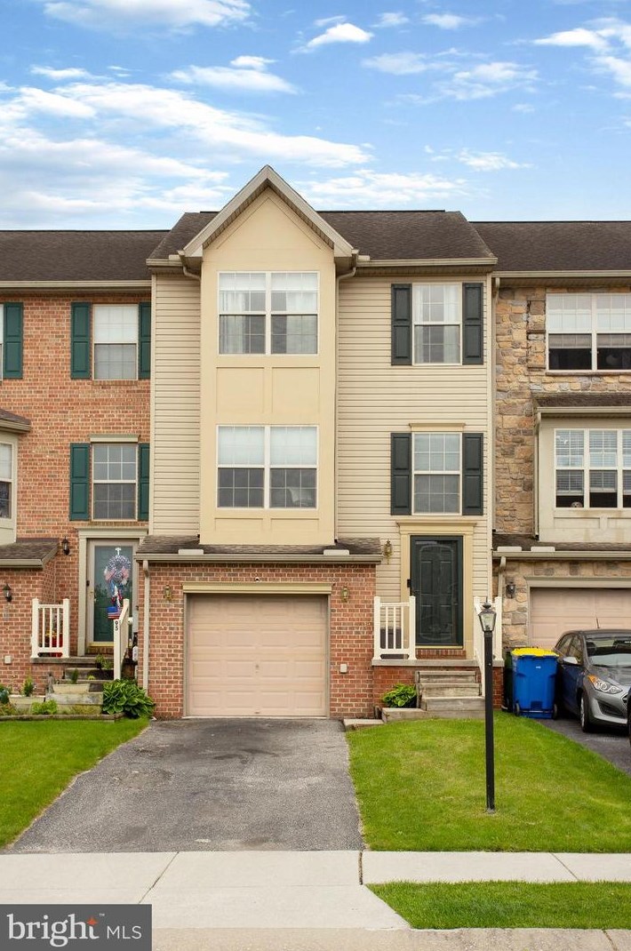 93 Zachary Dr, Hanover, PA 17331-8669