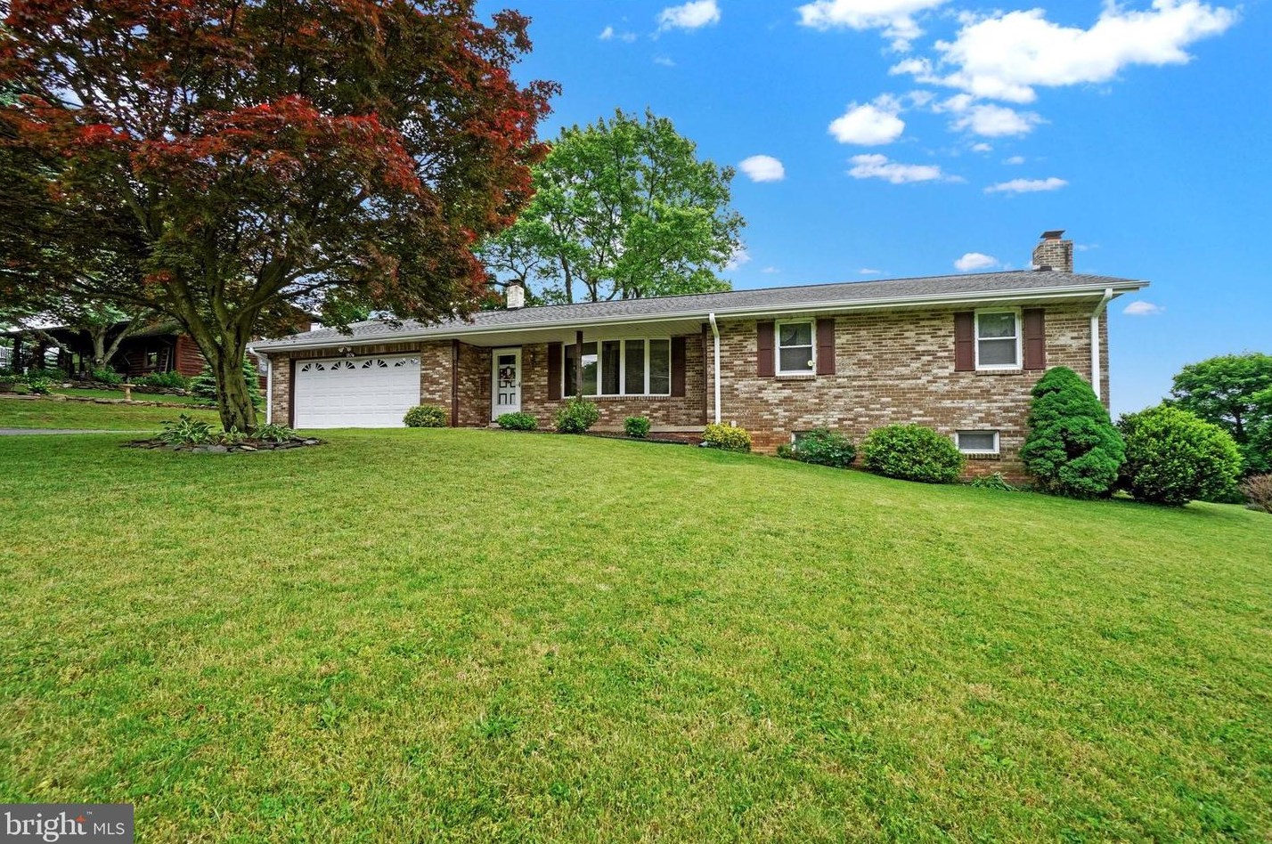 3976 N Rohrbaugh Rd, Seven Valleys, PA 17360