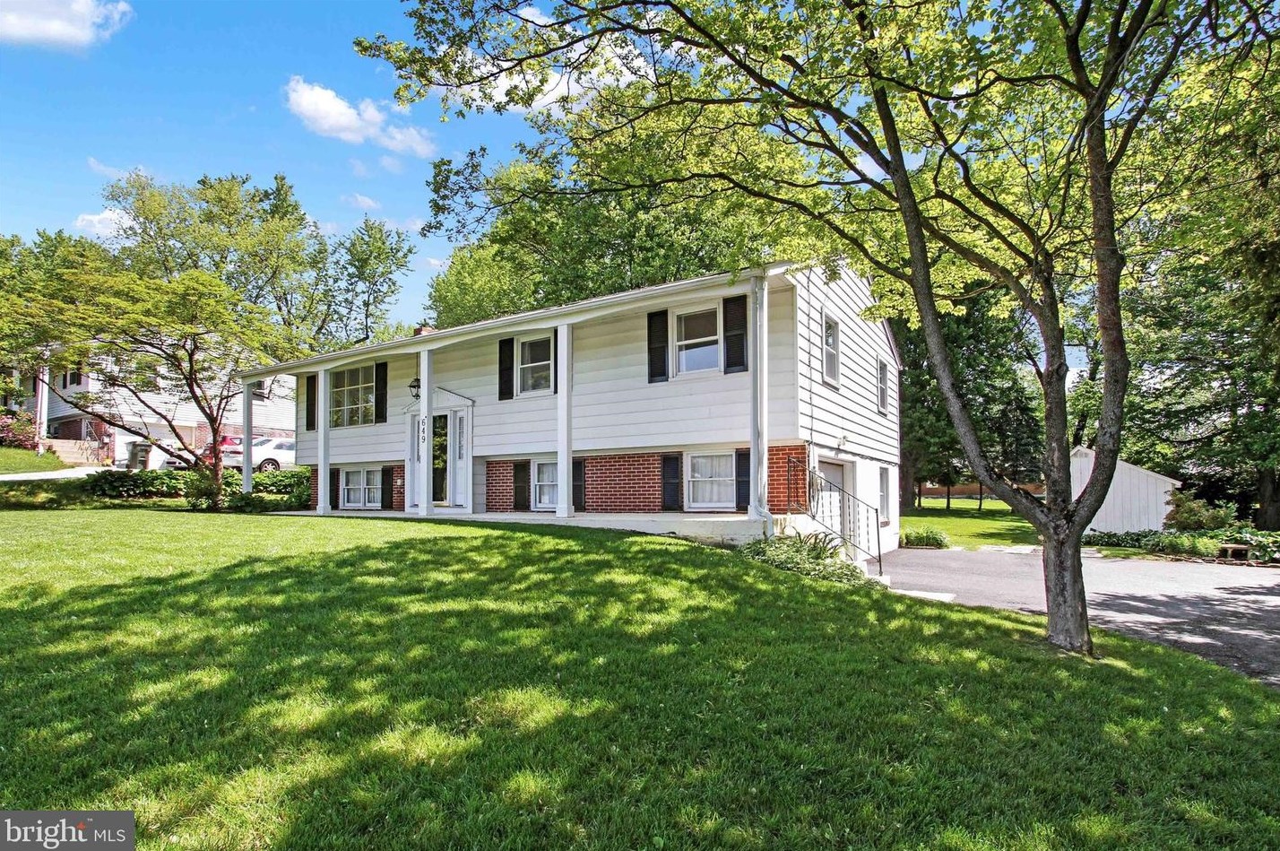 649 S Main St, Shrewsbury, PA 17361