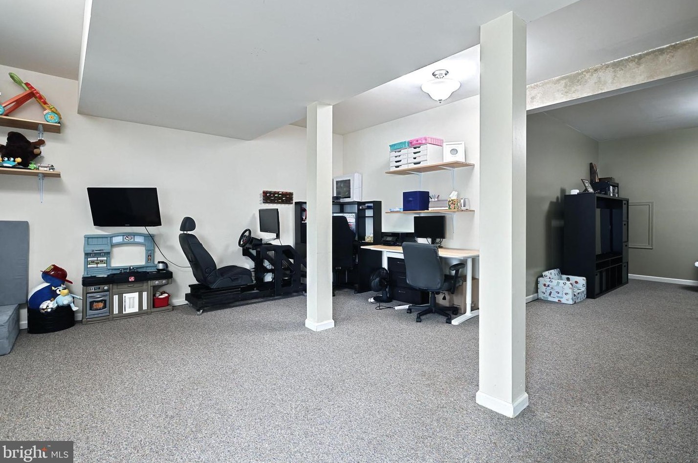 285 Thomas Armor Dr, Bittersville PA  17366-9000 exterior