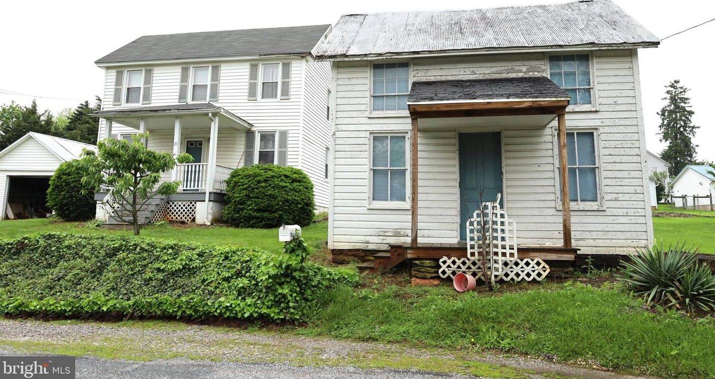 23 Cedar Valley Rd, New Park, PA 17352
