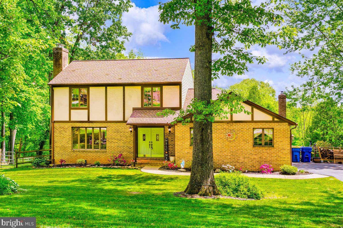 498 Oakwood Rd, Tolna, PA 17349-8306