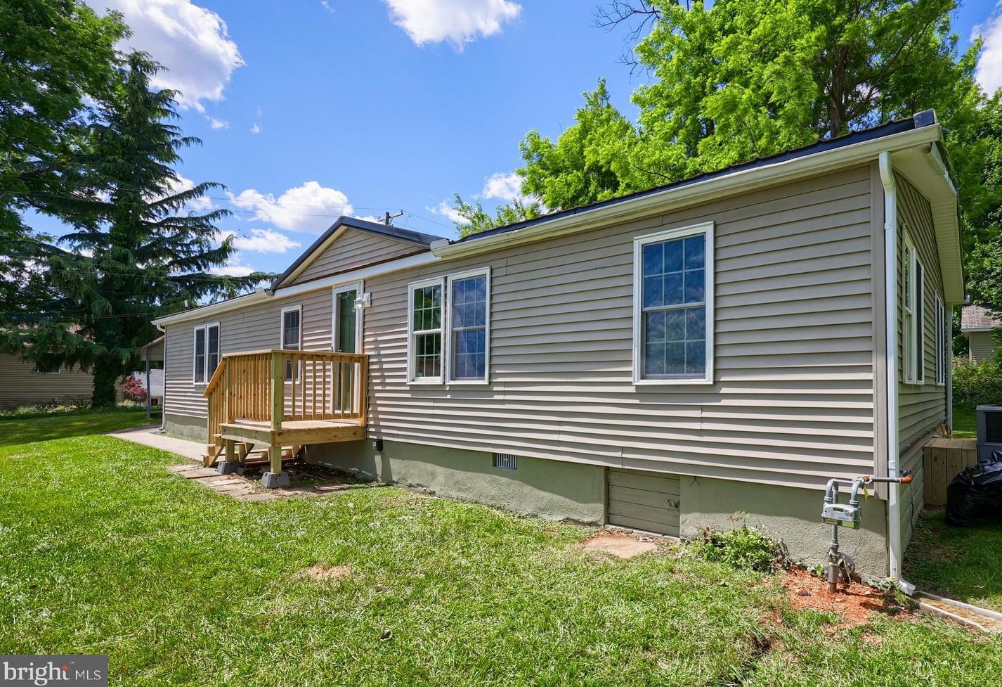 250 Dewey St, York, PA 17404-3542