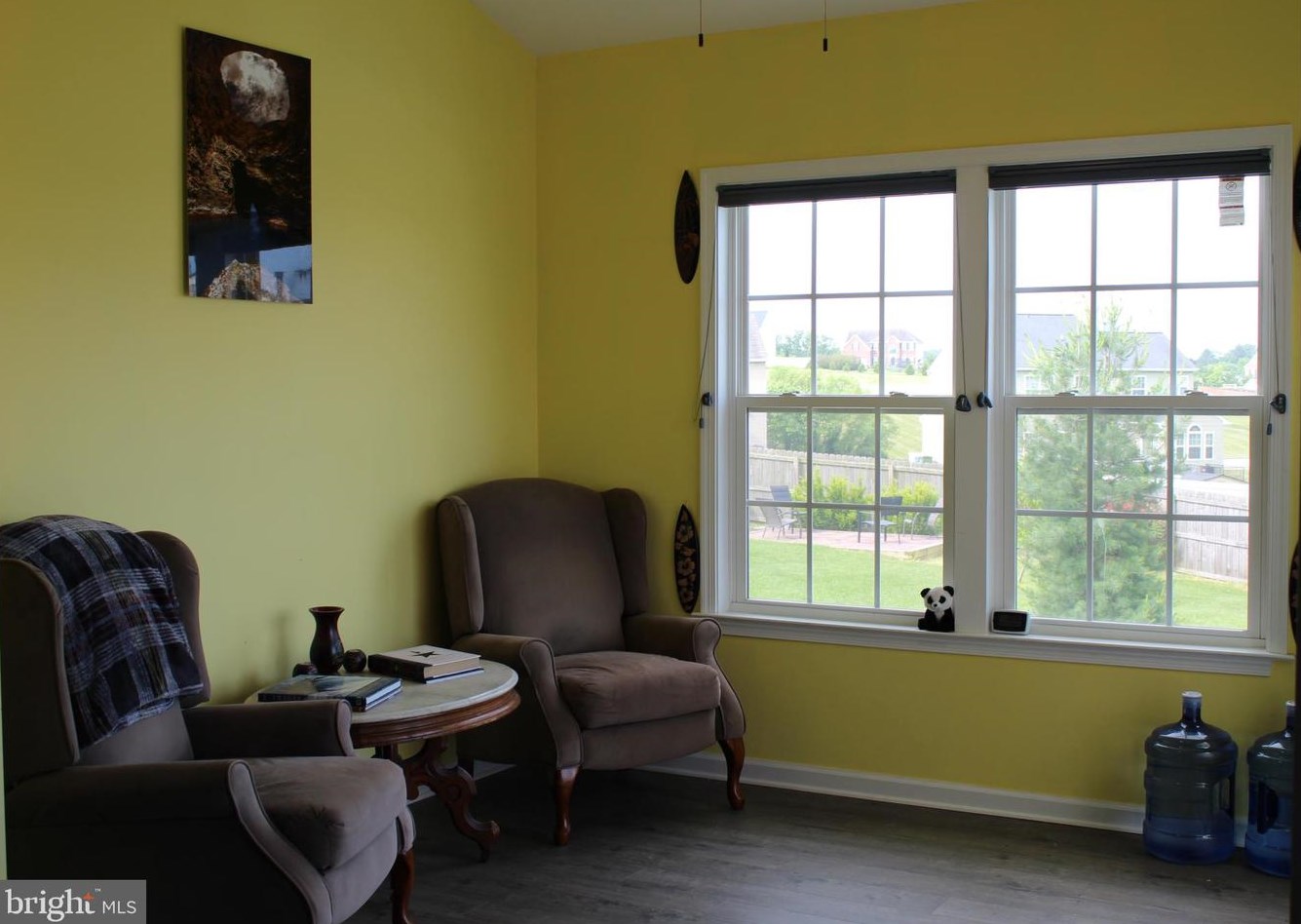 2251 Water Garden Dr, Hanover PA 17331-8323 exterior