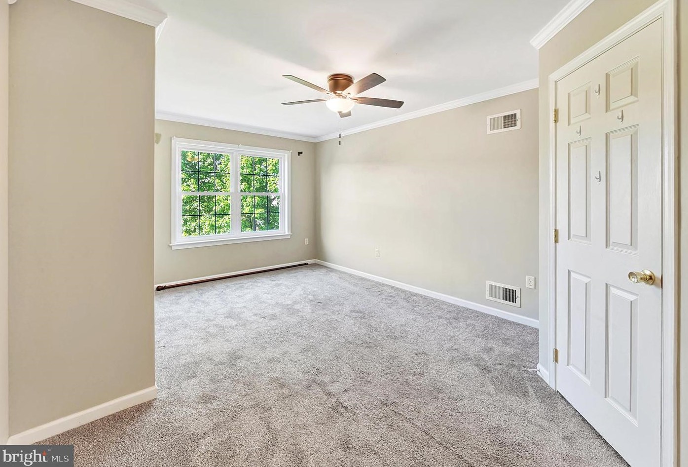 270 Thomas Armor Dr, Bittersville PA 17366-9000 exterior