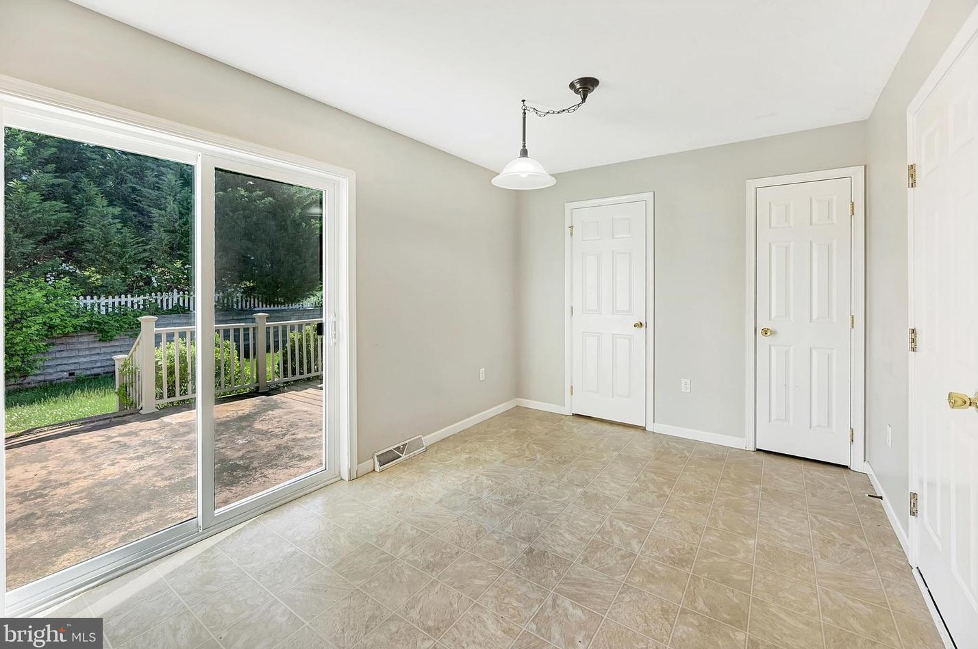 270 Thomas Armor Dr, Bittersville PA 17366-9000 exterior