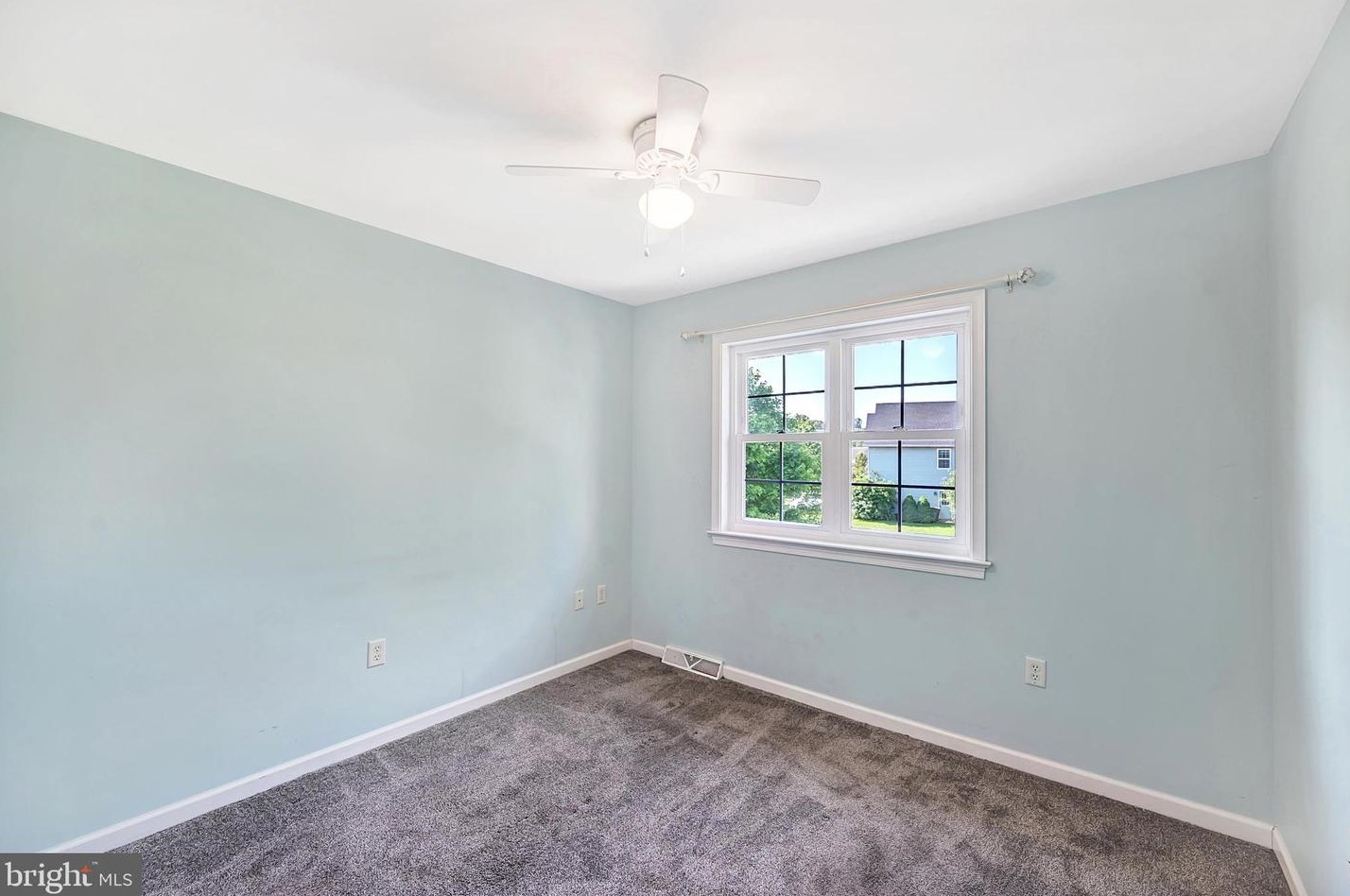 270 Thomas Armor Dr, Bittersville PA 17366-9000 exterior