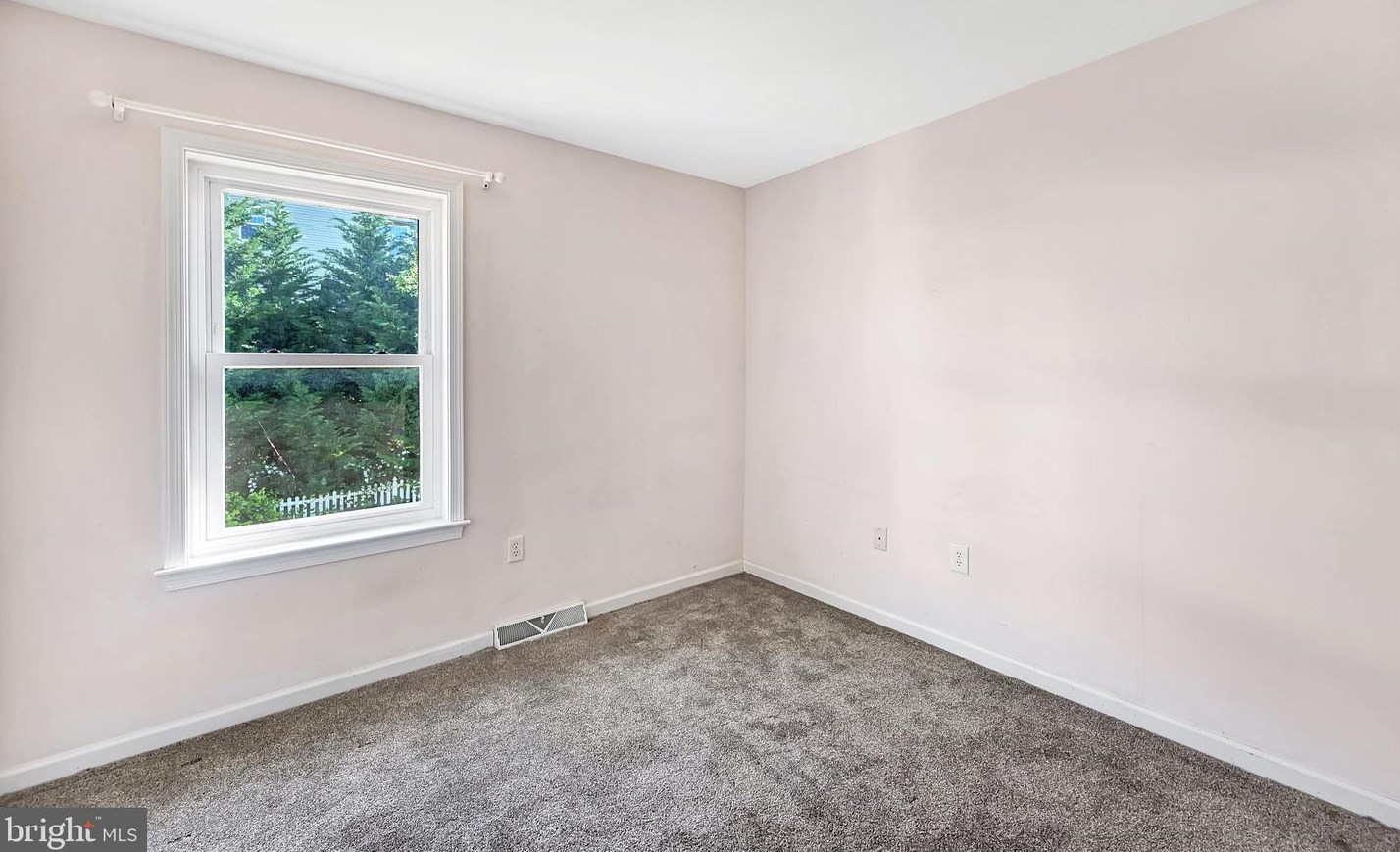 270 Thomas Armor Dr, Bittersville PA 17366-9000 exterior