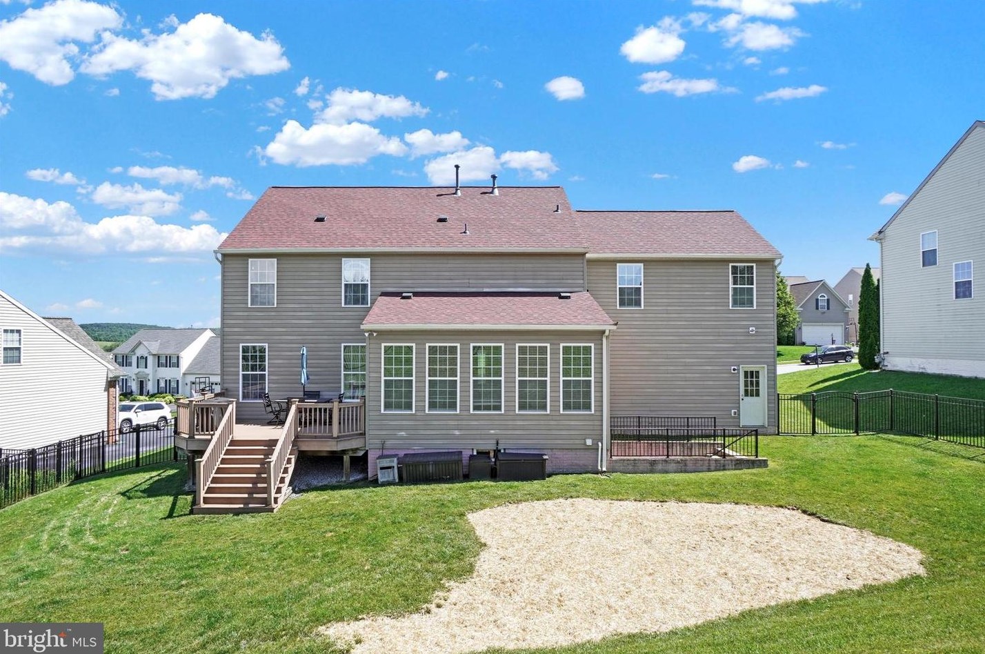 2542 Codorus Ln, Spring Grove PA  17362-9101 exterior