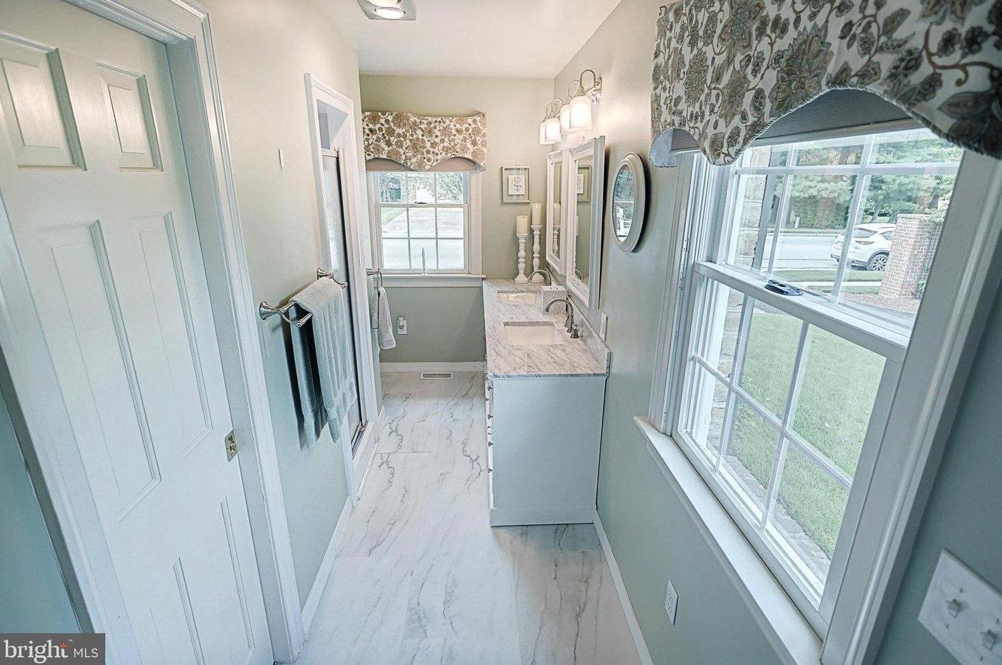 387 Dart Dr, Hanover PA 17331-1324 exterior