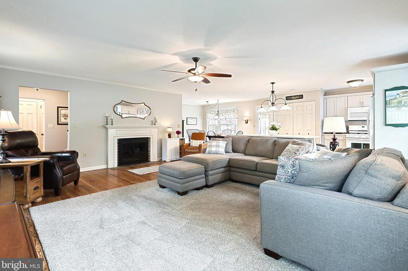 387 Dart Dr, Hanover PA 17331-1324 exterior