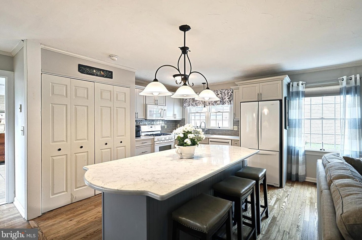 387 Dart Dr, Hanover PA 17331-1324 exterior