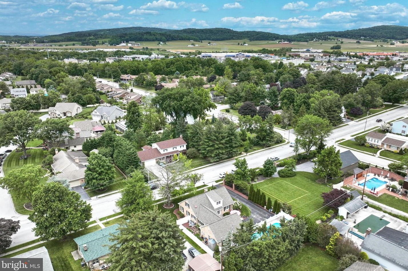 387 Dart Dr, Hanover PA 17331-1324 exterior