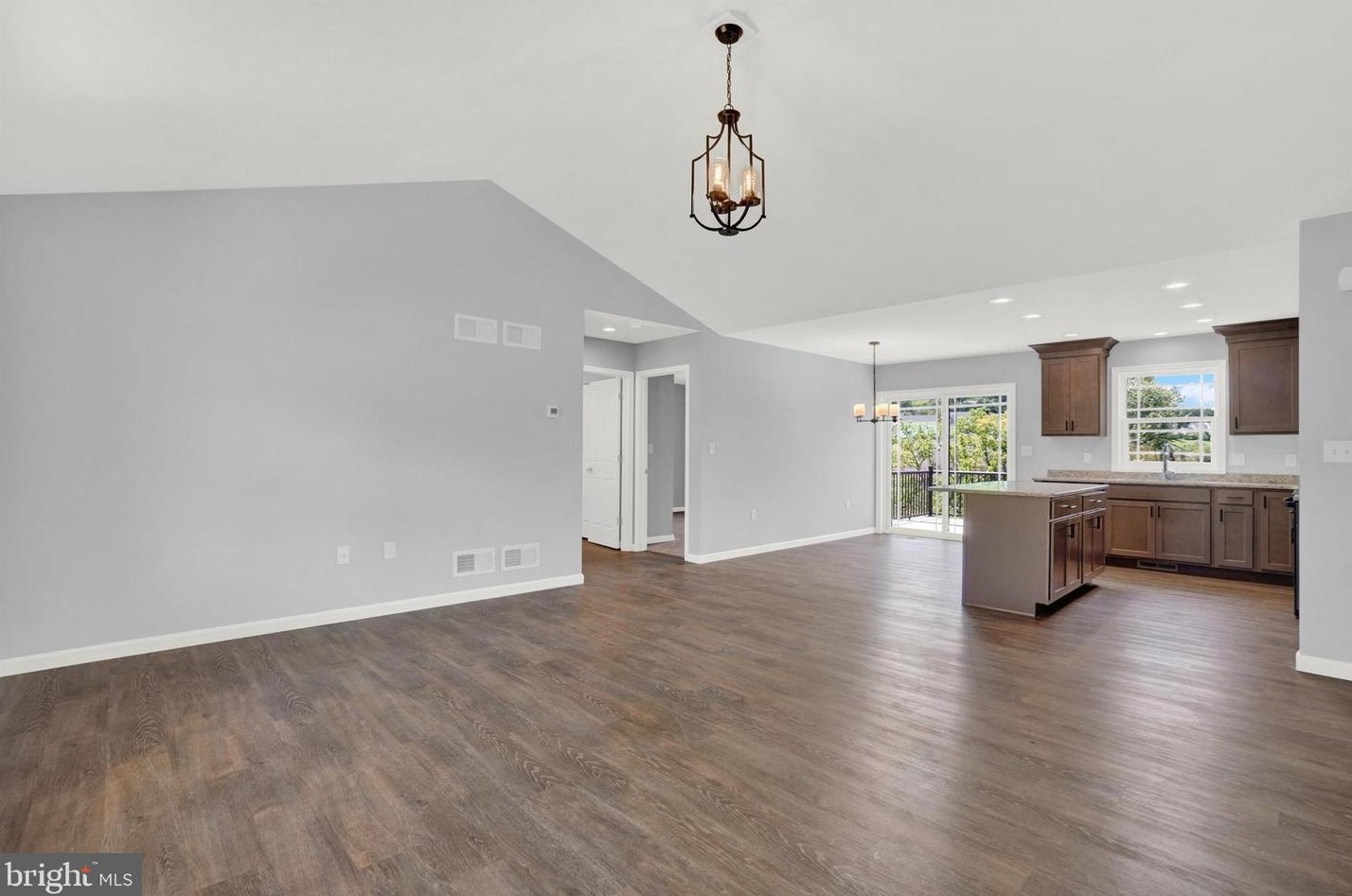 335 Barclay Dr, Red Lion, PA 17356-8284