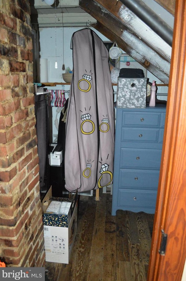 210 Charles Ave, Hanover PA 17331-3338 exterior