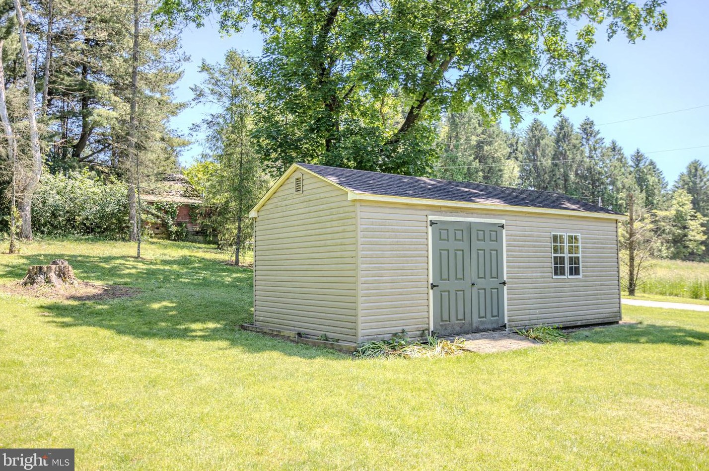 497 Laurence Dr, Hanover PA 17331-8499 exterior