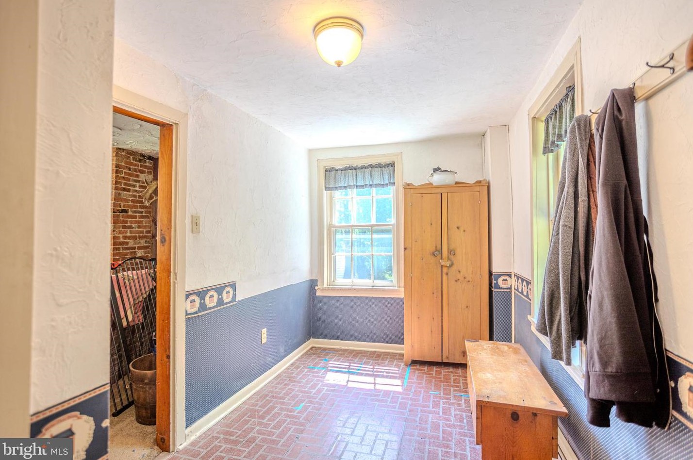 497 Laurence Dr, Hanover PA 17331-8499 exterior