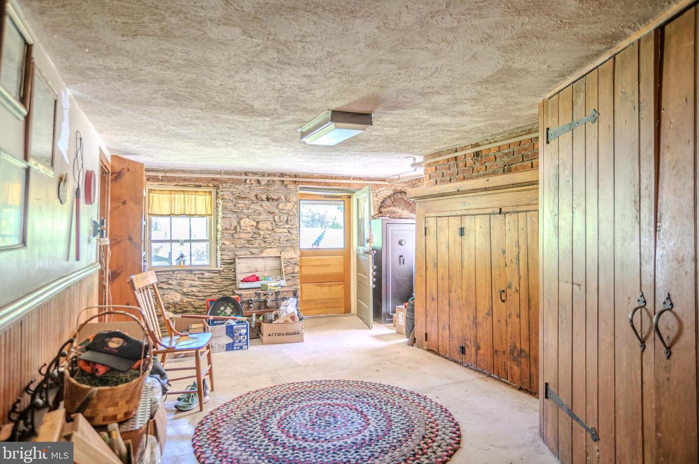 497 Laurence Dr, Hanover PA 17331-8499 exterior