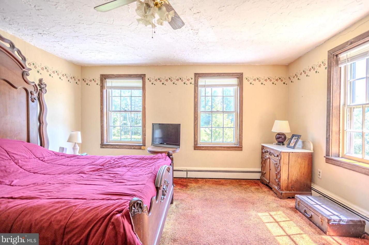 497 Laurence Dr, Hanover PA 17331-8499 exterior