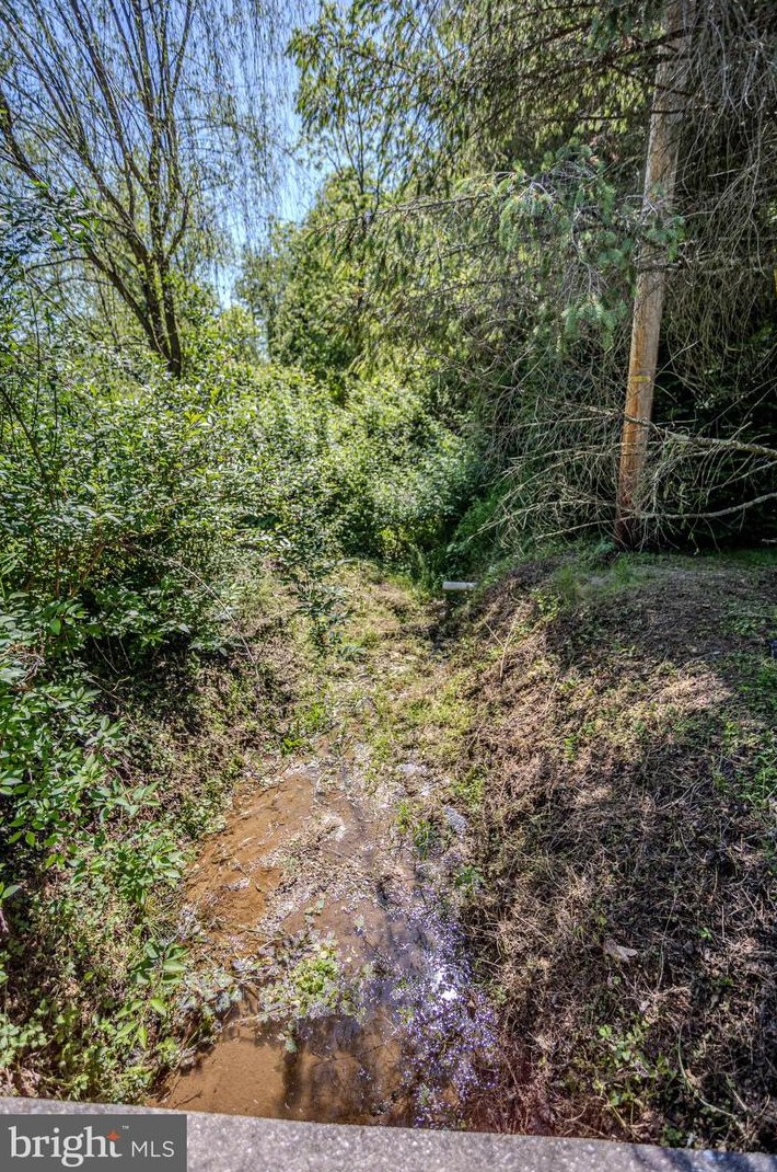 497 Laurence Dr, Hanover PA 17331-8499 exterior