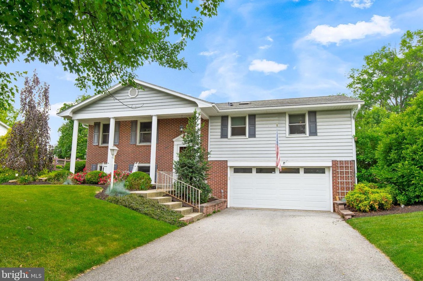 220 Margate Rd, York, PA 17408-6108