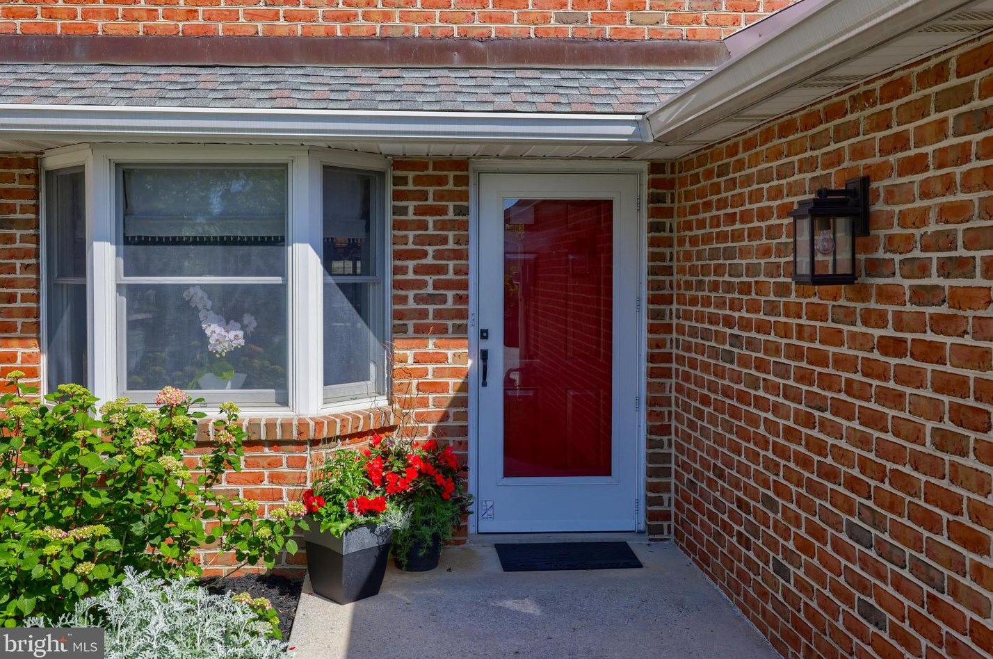 265 Wyntre Brooke Dr, York, PA 17403-4559