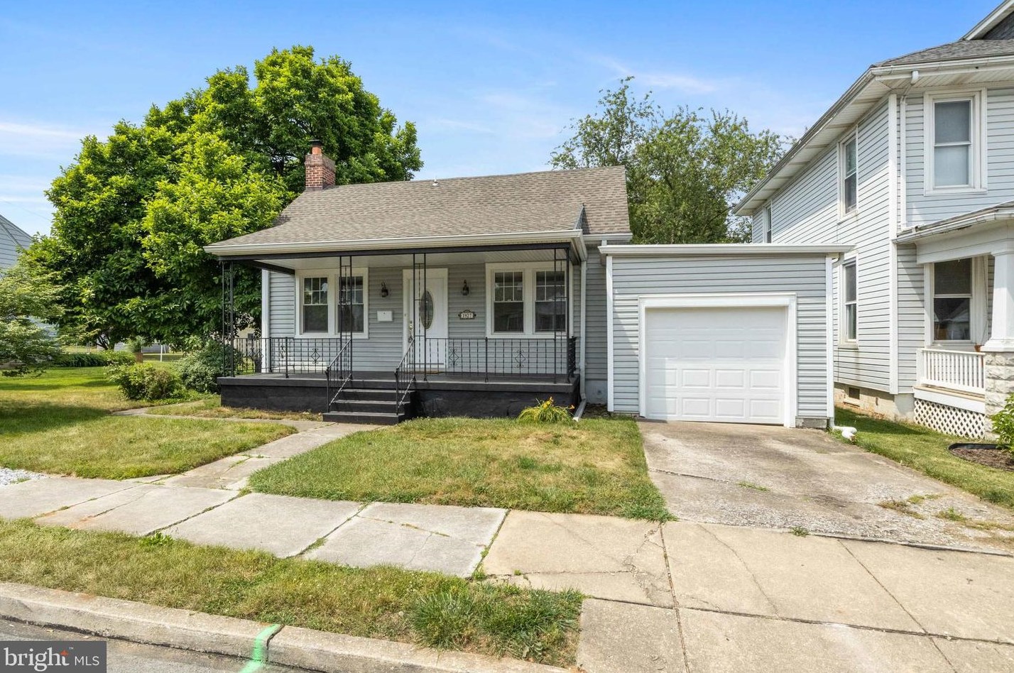 1927 Philadelphia St, York, PA 17404-5343