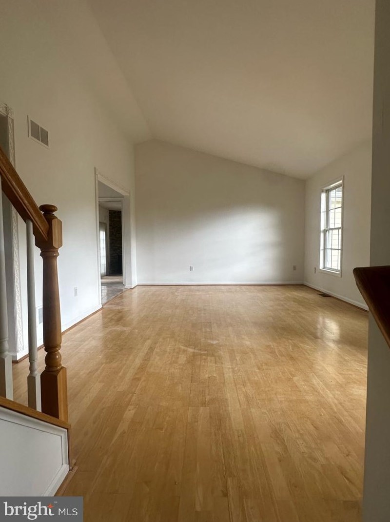 18 Burns Rd, Spring Grove, PA 17362