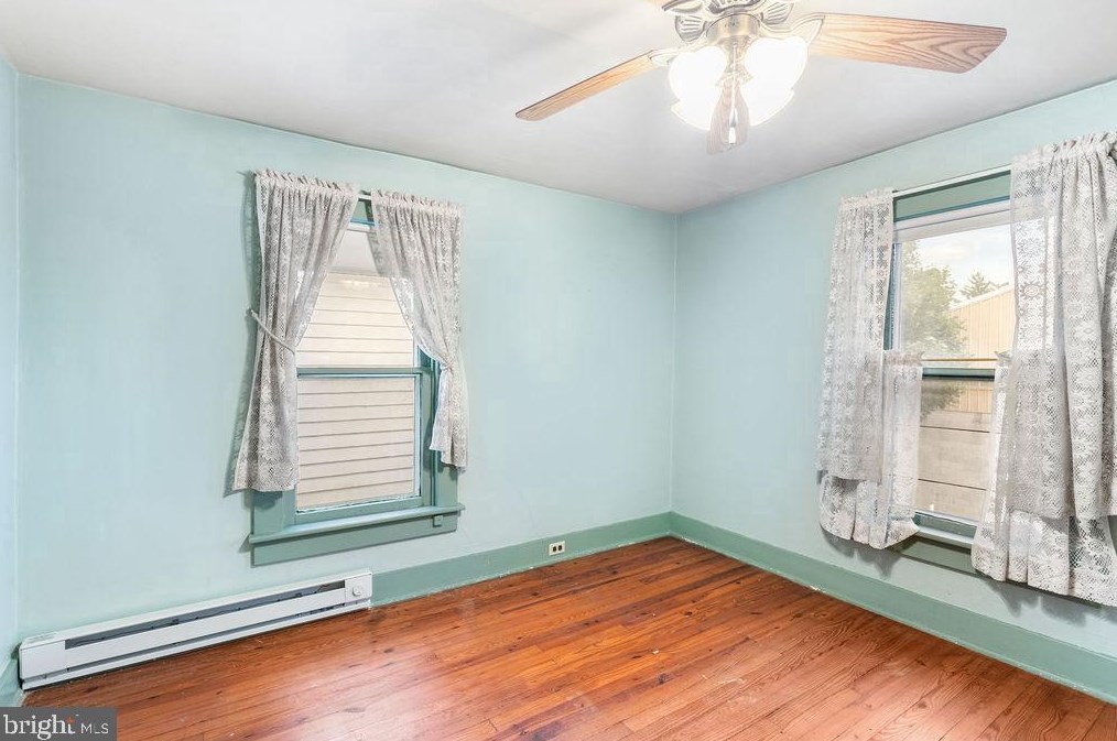 6 Penn St, Hanover PA 17331-1924 exterior