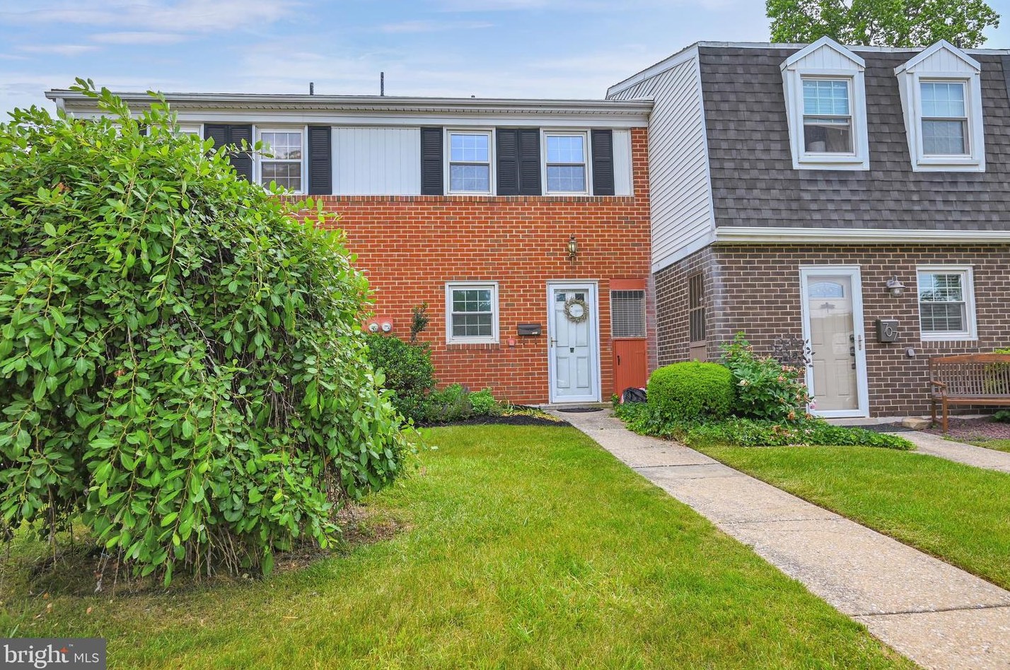 709 Hardwick Pl, York, PA 17404-1963