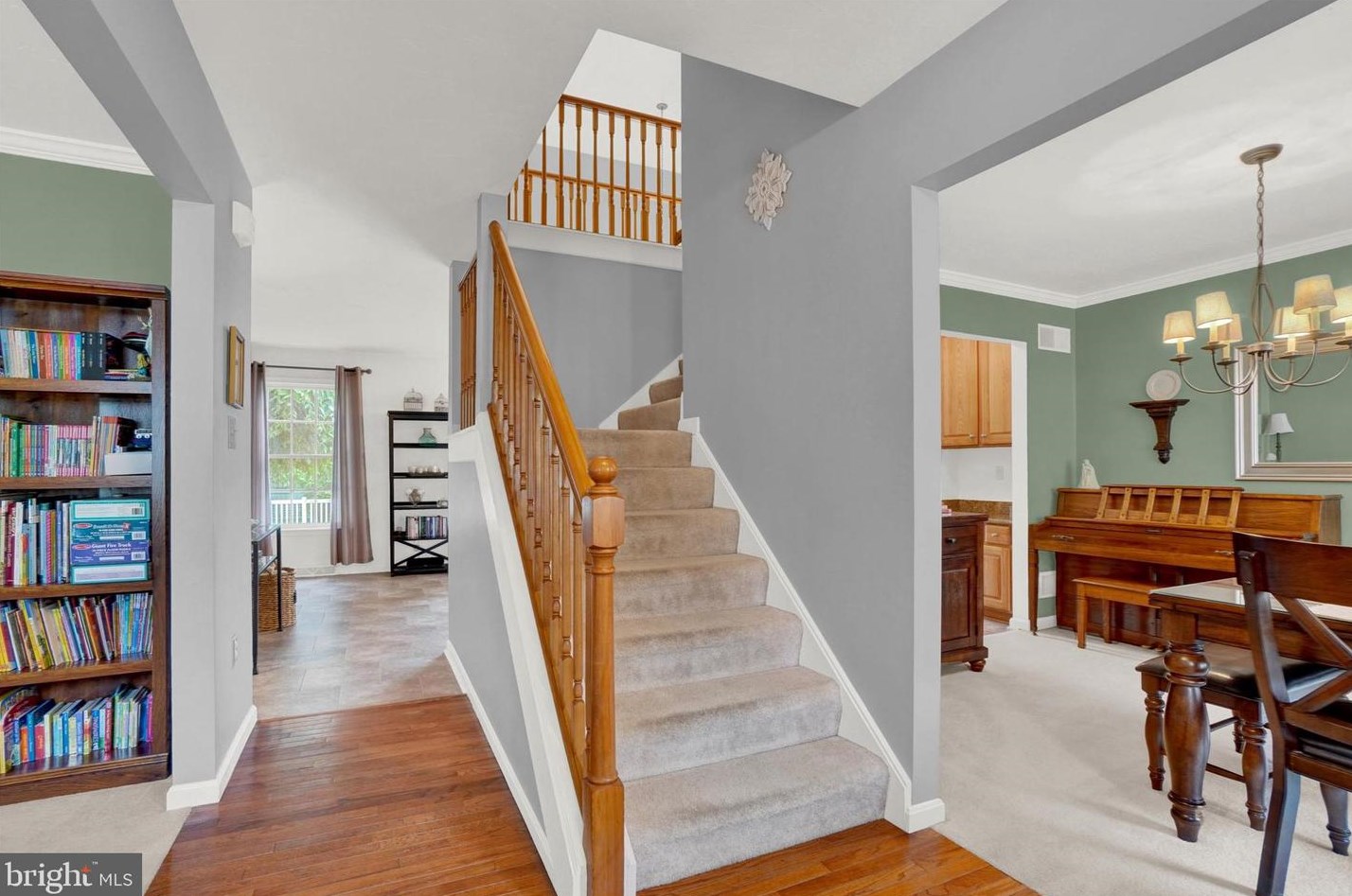 136 Meadow Hill Dr, York, PA 17402-8671