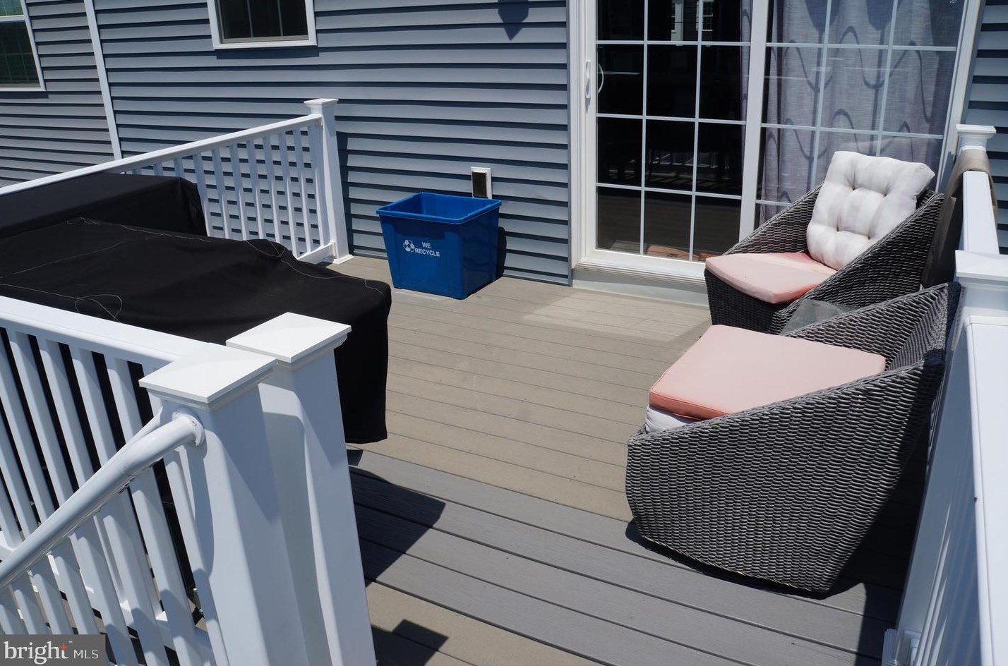 126 Overlook Dr, Hanover PA 17331-9136 exterior