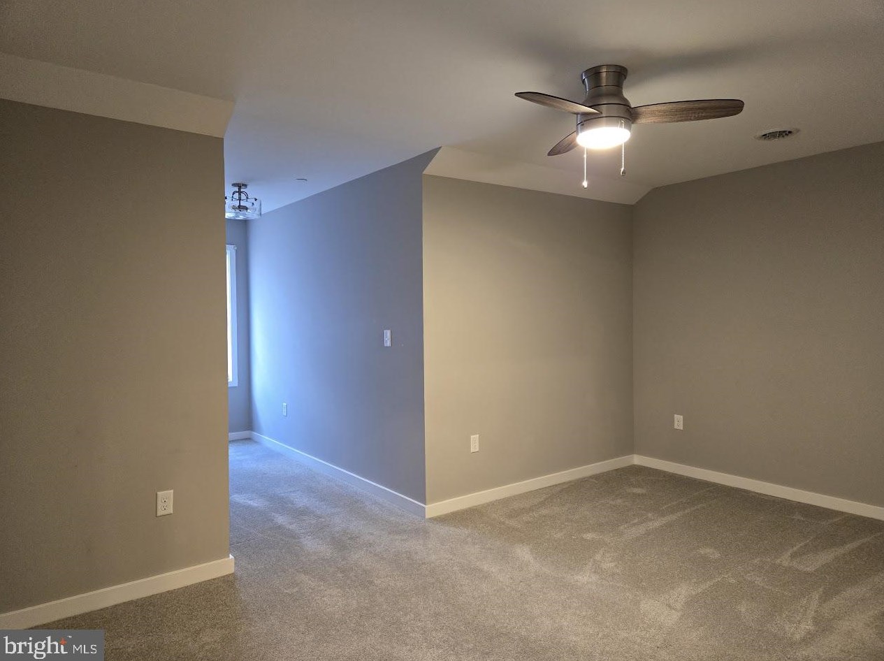 664 Walnut St, Hanover PA 17331-3160 exterior