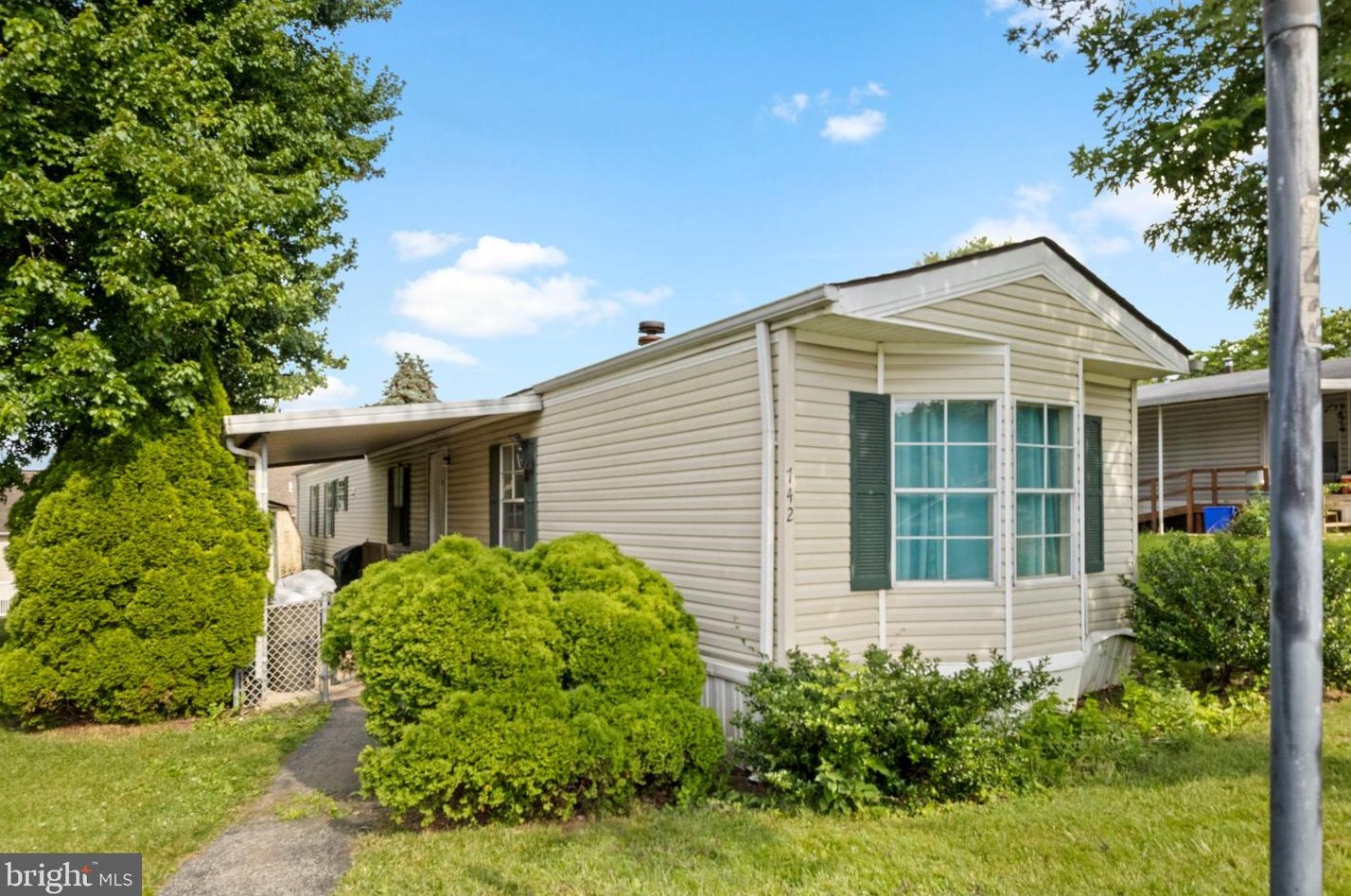 742 Shawna Ave, York, PA 17402-8502