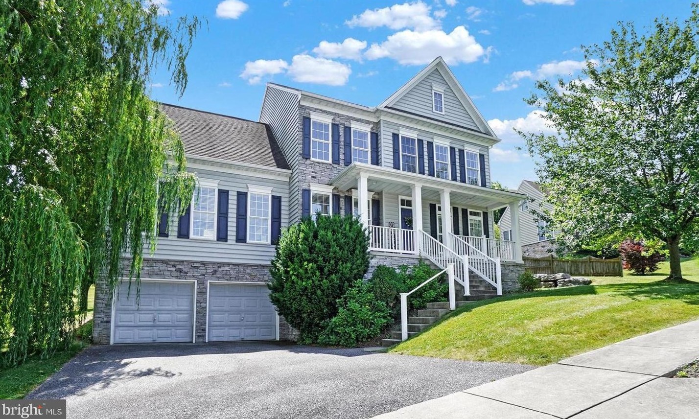 2044 Talbot Ct, Red Lion, PA 17356-9423