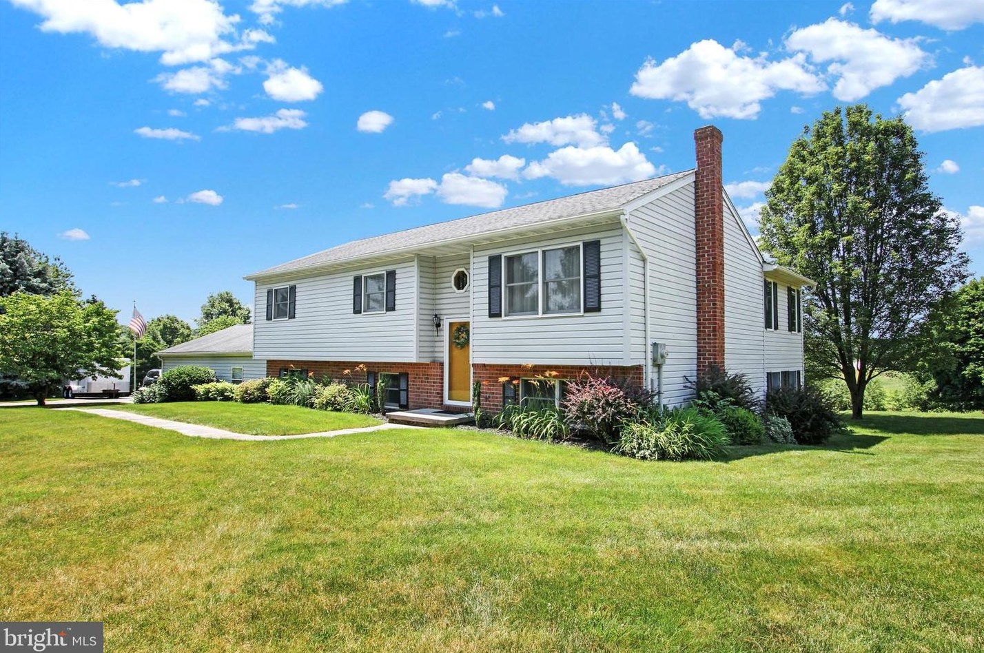 6189 Manheim, Brodbecks, PA 17329