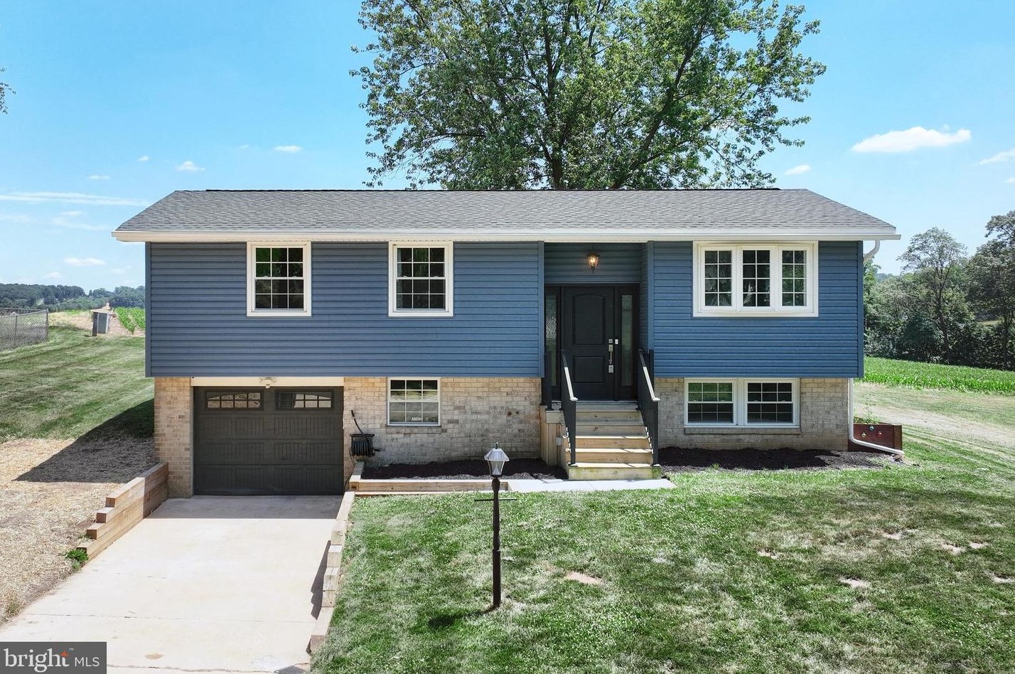39 1st St, Bittersville, PA 17366