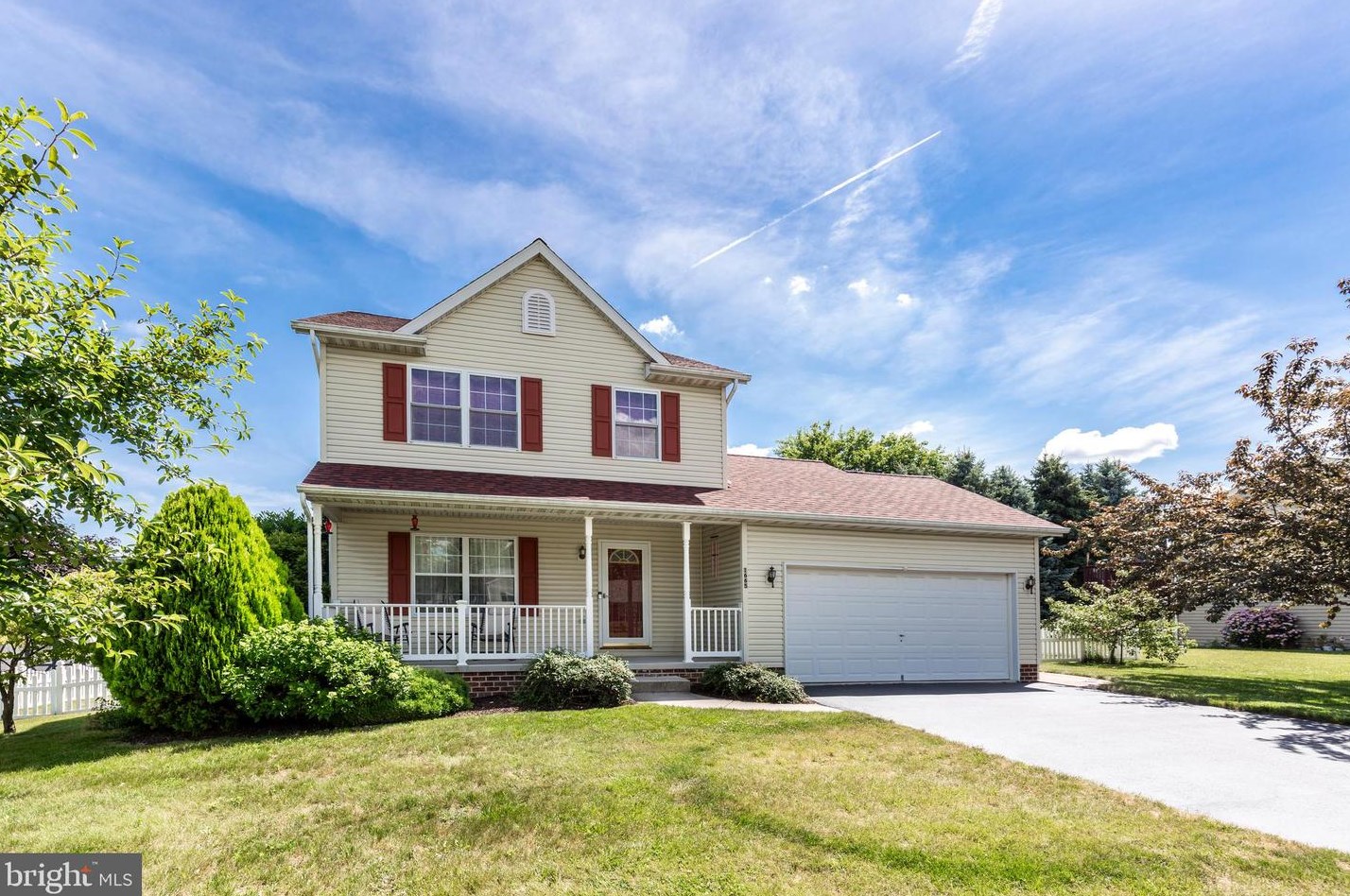 1665 Taylor Dr, Hanover, PA 17331