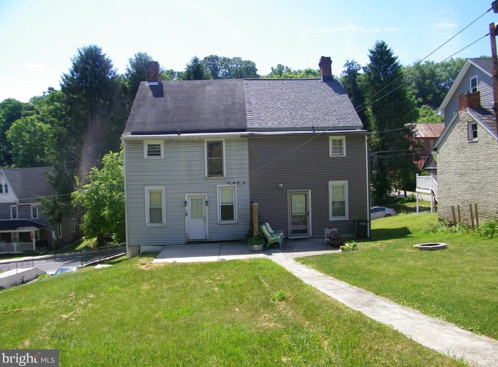 167 Hanover St, Hametown, PA 17327
