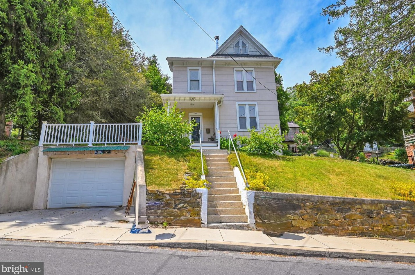 147 Hanover St, Hametown, PA 17327