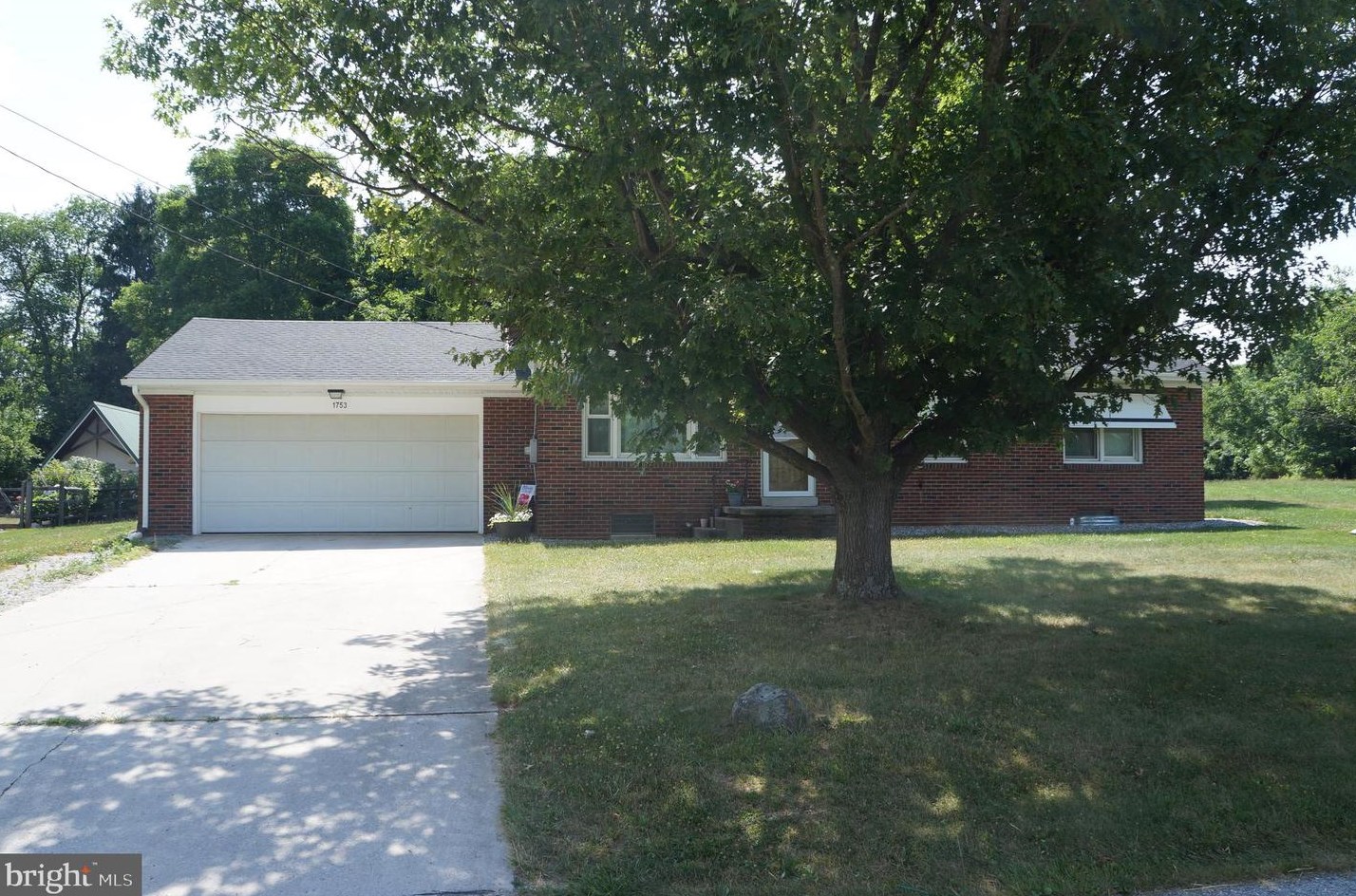 1753 Dubs Church Rd, Hanover, PA 17331