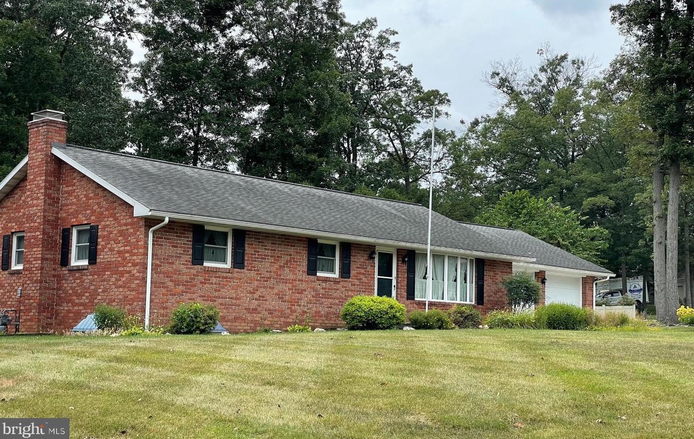 34 Laurel Dr, Hanover, PA 17331