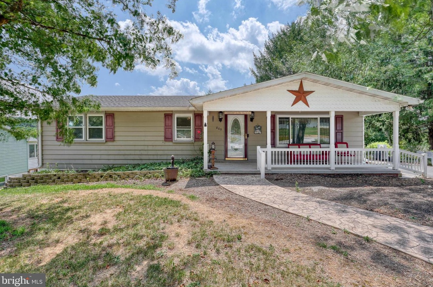 805 Black Rock Rd, Hanover, PA 17331