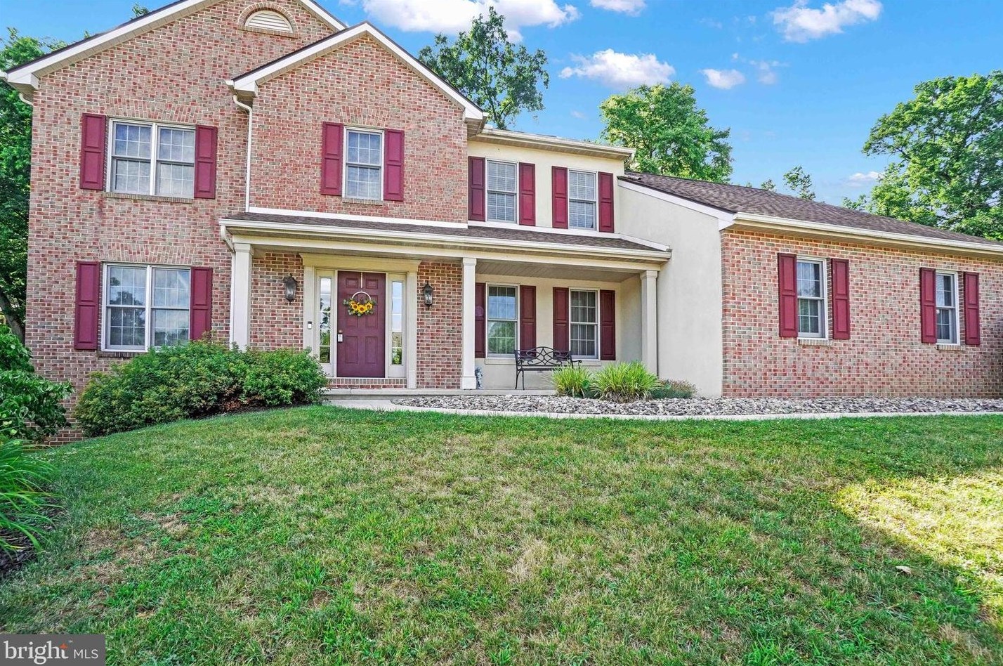 3625 Regency Ln, York, PA 17402-4245