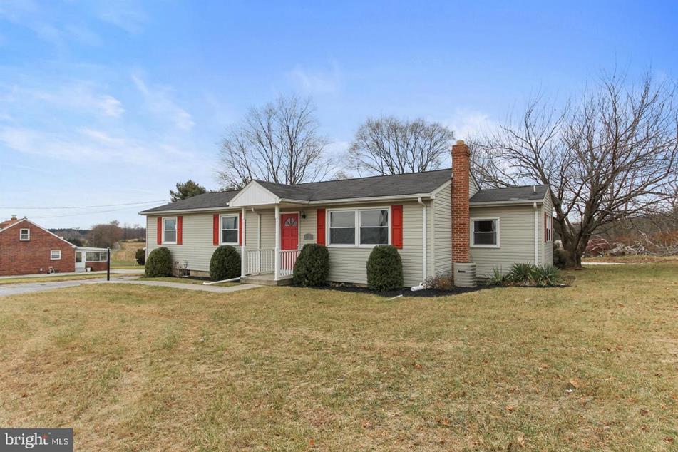 1719 Jefferson Rd, Spring Grove, PA 17362 MLS PAYK2064214 Coldwell