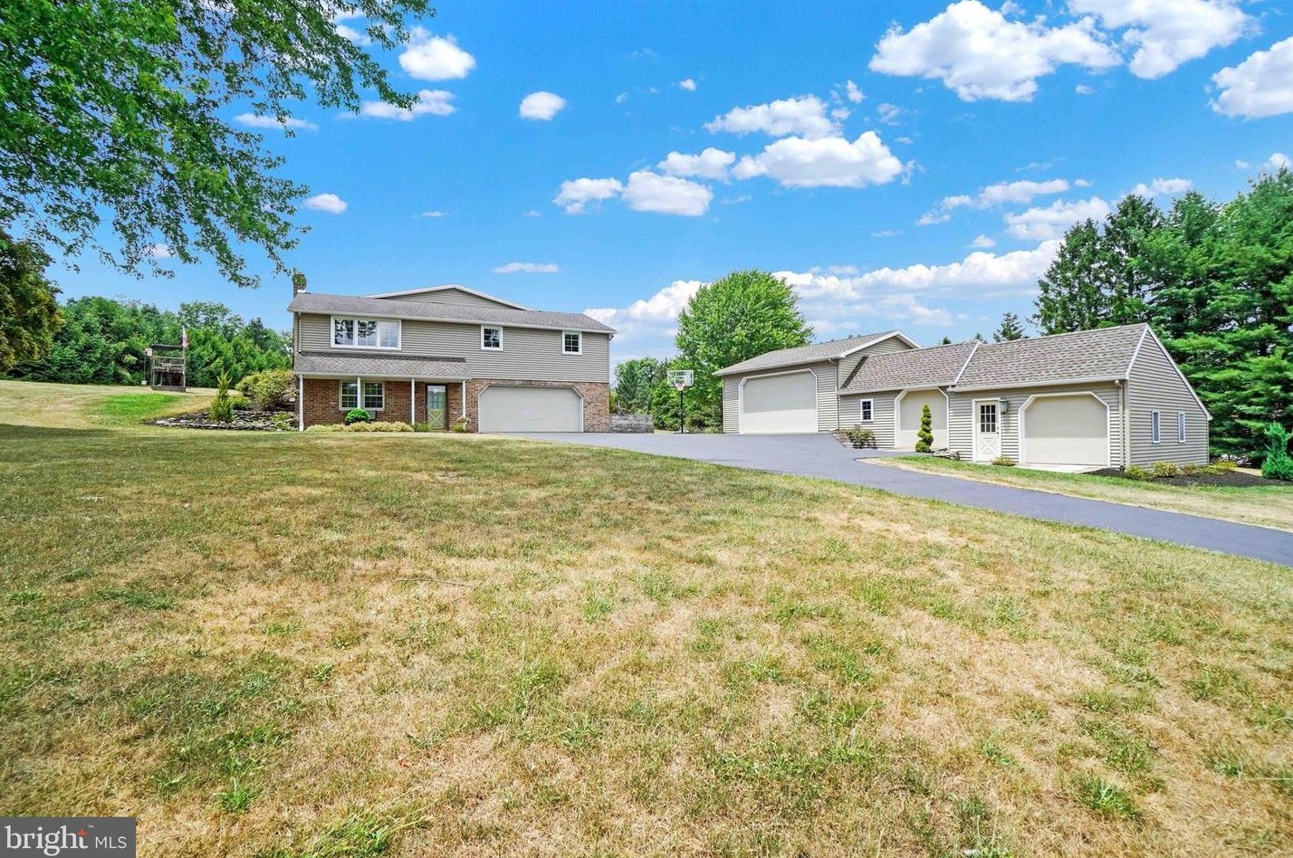 3881 Trout Run Rd, York, PA 17406